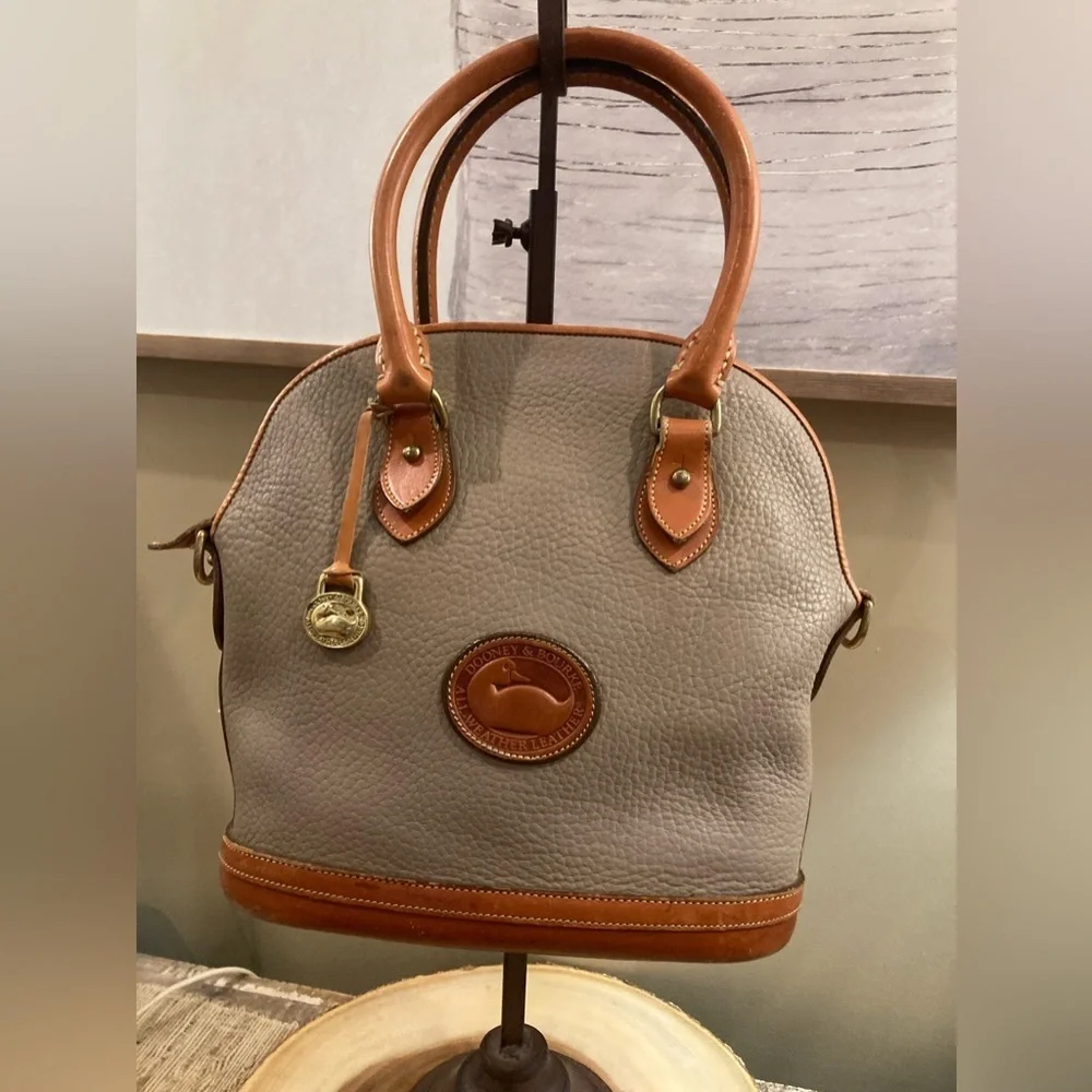 Dooney & Bourke Womens Satchel  BAG Brown Tote Leather Pockets Zip Tag‎ Vintage